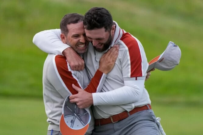 Sergio García y Jon Rahm en la Ryder Cup 2021 en Whistling Straits. © Golffile | Scott Halleran