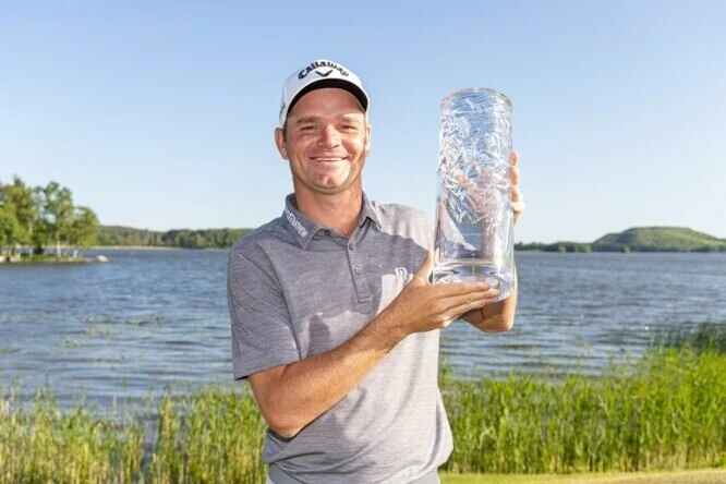 Dale Whitnell clinches maiden DP World Tour title. © Tristan Jones/LET