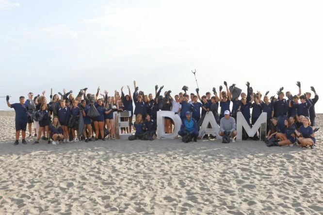 Beach clean-up volunteers with Rasmus Højgaard and Jorge Campillo. © Rafa Cabrera