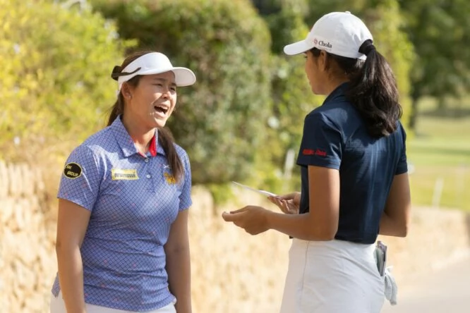 Trichat Cheenglab and Diksha Dagar. © Tristan Jones/LET