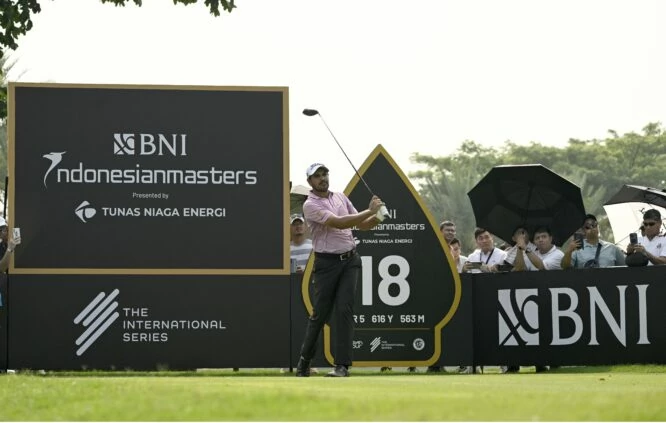 Gaganjeet Bhullar of India pictured on Saturday, November 18, 2023, during Round Three of the BNI Indonesia Masters, presented by Tunas Niaga Energi at the Royale Jakarta Golf Club, Jakarta, Indonesia. Picture by Paul Lakatos/Asian Tour.