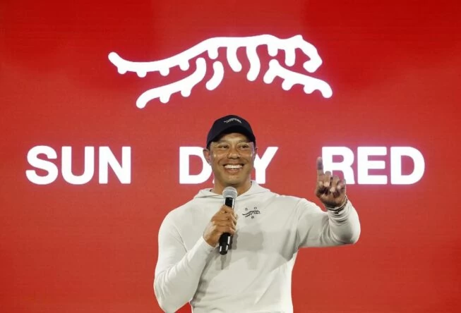 Tiger Woods, durante la presentación de Sun Day Red, su nueva marca de ropa. (Photo by Kevork Djansezian/Getty Images)
