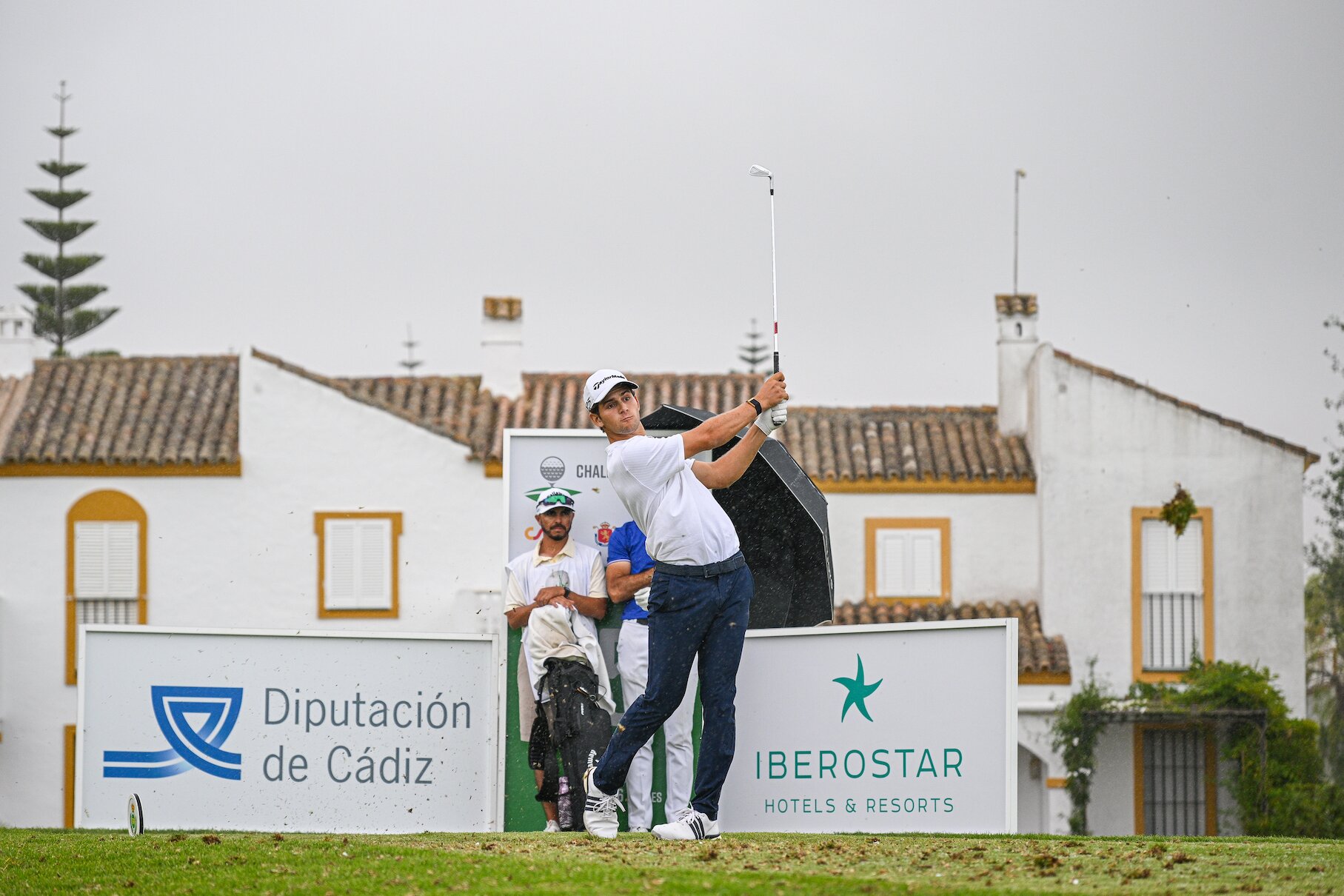 Ángel Ayora durante la segunda jornada en el Iberostar Real Golf Novo Sancti Petri. © Octavio Passos/Getty Images/Challenge Tour