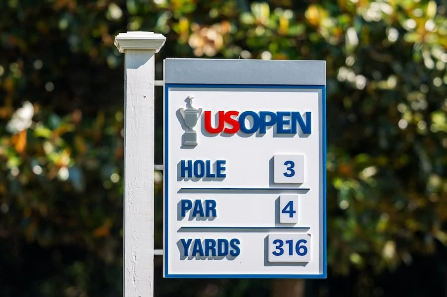 Cartel de uno de los hoyos de Pinehurst © USGA Cartel de uno de los hoyos de Pinehurst © USGA