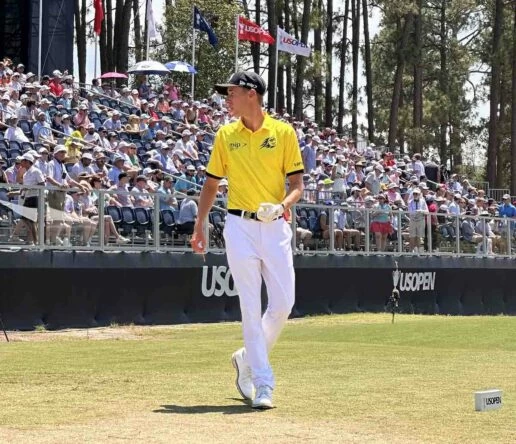 David Puig, en el tee del hoyo 18 durante la tercera ronda del US Open. © Ten Golf