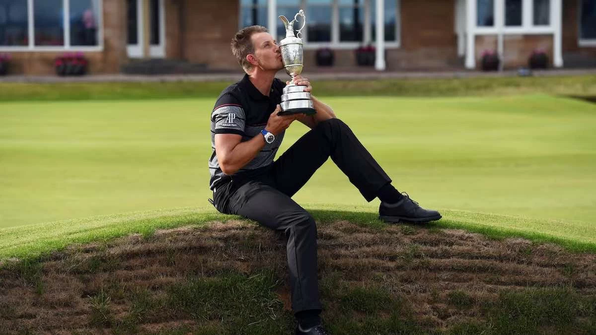 stensonpodcast copia24 Henrik Stenson posa con la Jarra de Clarete del Open 2016.