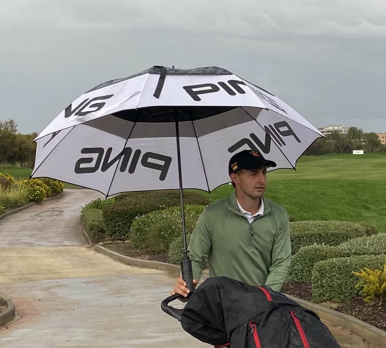 Albert Boneta, justo después de la suspensión de la quinta jornada de la Final de la Escuela. © Ten Golf Albert Boneta, justo después de la suspensión de la quinta jornada de la Final de la Escuela. © Ten Golf