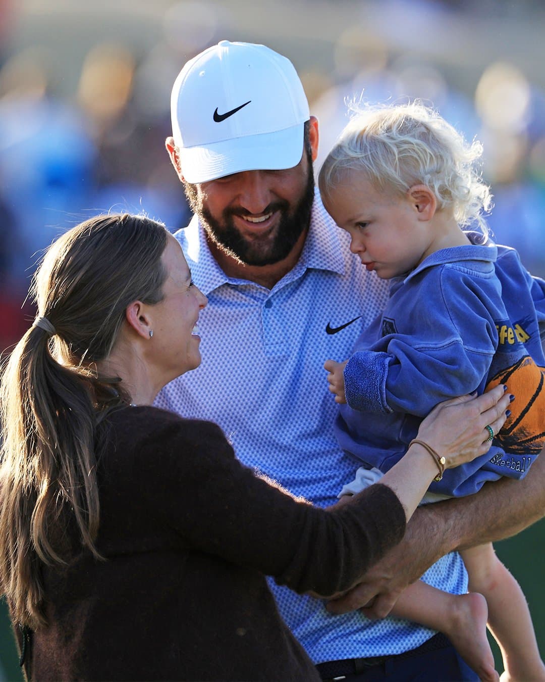Scheffler, con su familia tras ganar el American Express