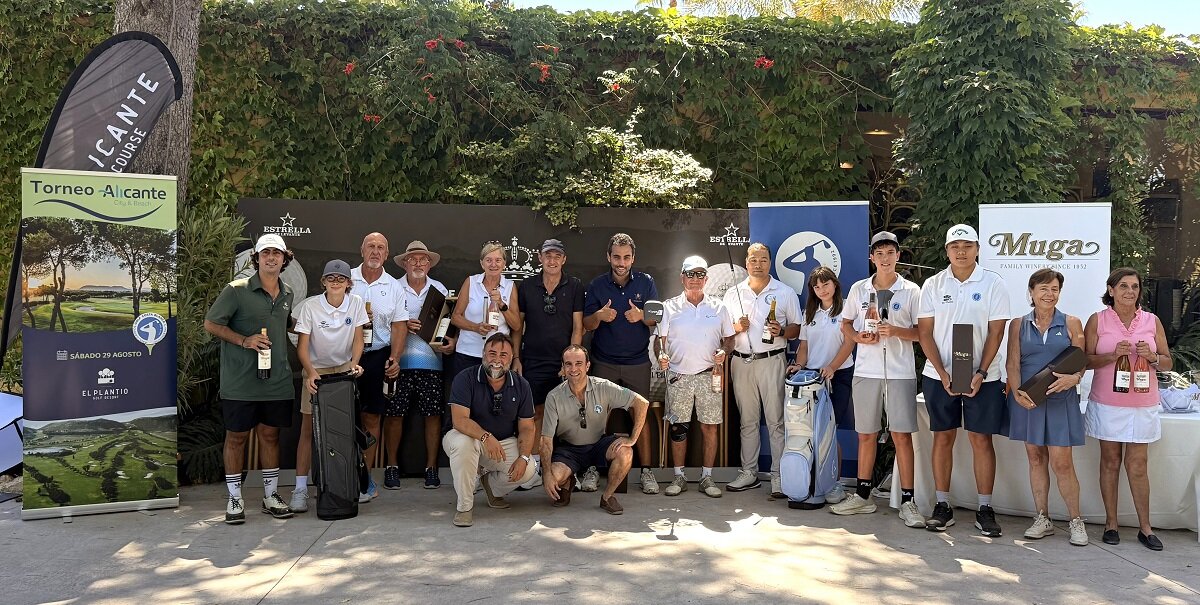02FotoGanadoresALCCity&Beach29ago'26 Ganadores del torneo Alicante City & Beach 2026.