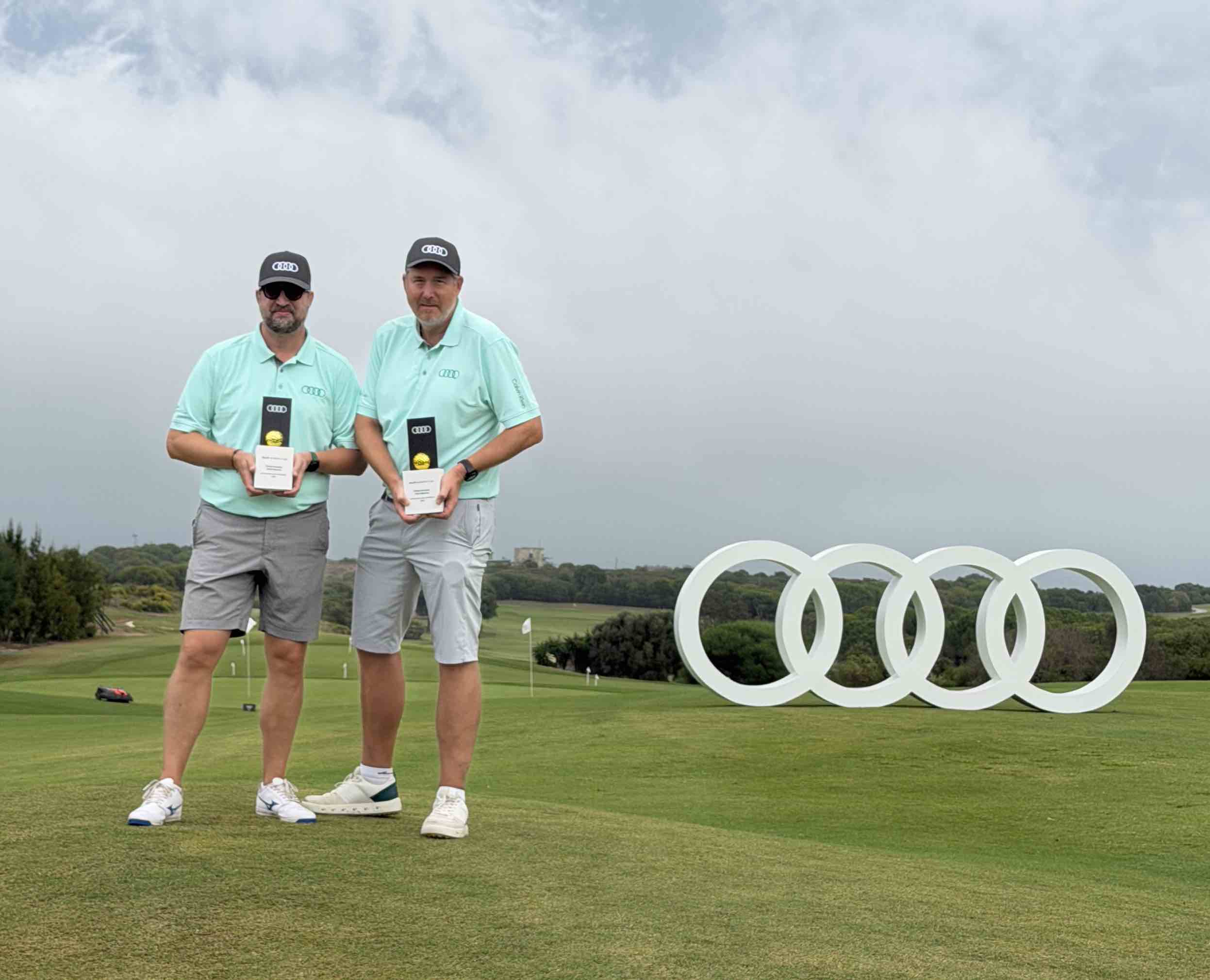 Andreas Gillen y Alban Schickele, ganadores del Audi quattro Cup. Andreas Gillen y Alban Schickele, ganadores del Audi quattro Cup.